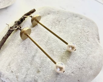 Eclipse Pearl Earrings, Modern Bridal Pearl earrings, modern pearl earrings, architectural pearl earrings, Geometric pearl earrings