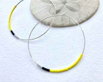 Yellow Black White Gray Hoop Earrings, Colorblock seed bead hoops, Colorful hoop earrings, minimal statement hoop earrings