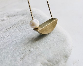 Abstract Half Moon Necklace, Contemporary pearl necklace, Architectural pearl necklace, Geometric Pearl necklace