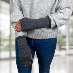 Vegan Acrylic Knit Fingerless Gloves: Women&#39;s Arm Warmers
