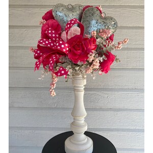 Valentine’s centerpiece, Valentines floral centerpiece, Heart decor, Valentines decor