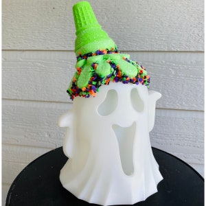 Small light up ghost decor, Green ice cream decor, Sweet Ghost centerpiece, Battery operated ghost