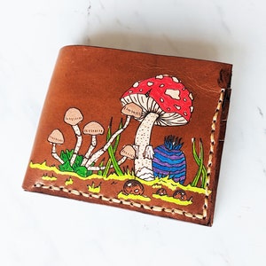 Mushroom wallet - Men's Leather wallet - Personalized wallet - Bifold wallet - Unique gift for him - Groomsmen gift - Handmade