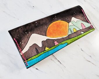 Retro Mountain wallet - Women's Leather wallet - Personalized Wallet - Unique gift for her - Bachelorette gift - Custom Handmade