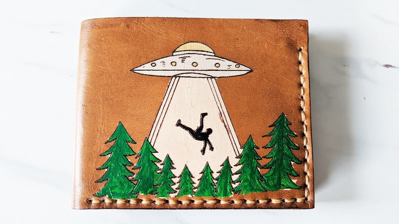 UFO abduction wallet Men's Leather wallet Personalized Wallet Bifold wallet Unique gift for him Bachelor gift Custom Handmade image 1