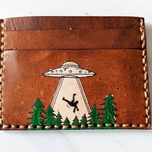 Leather card wallet - UFO Abduction wallet - Personalized wallet - Minimalist wallet - Unique gift for him - Handmade