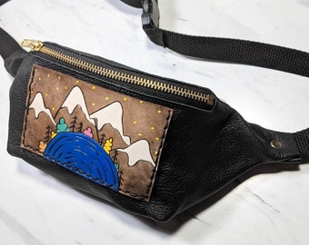 Leather Mountain Fanny Pack - Custom Personalized Hip Pack - Leather Belt Bag - Leather Bum Bag - Festival Fanny pack - Gift - Handmade