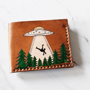 UFO abduction wallet Men's Leather wallet Personalized Wallet Bifold wallet Unique gift for him Bachelor gift Custom Handmade image 7