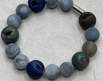 Quartz Druzy and Storm Line Agate Magnetic Clasp Bracelet