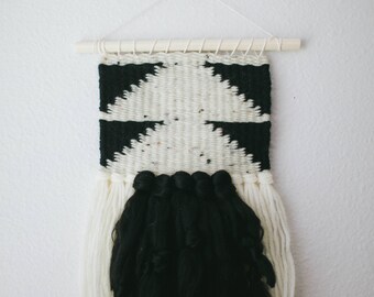 Handmade Weaving // Woven Wall Hanging