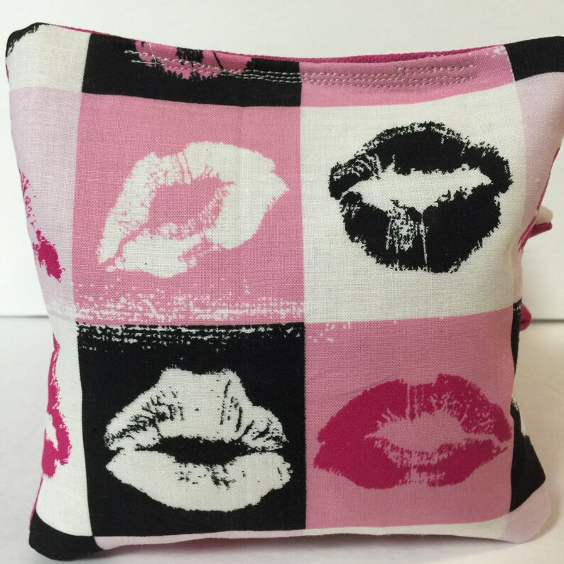 Pink Lips Corn Hole Bags Birthday Game Wedding Lips Cornhole Bags Wedding Toss Bags Custom Cornhole Bags Backyard games Lips Bean Bags