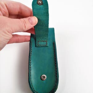 Gaine de couteau en cuir personnalisée Pochette de ceinture de couteau Cadeau de fête des pères Équipement Bushcraft Couleur personnalisée Outillé à la main Cousu à la main Offrez-lui image 8