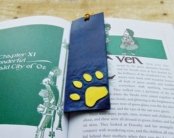 Hand Engraved Paw Print - Leather Bookmark - Book Nerd Gift - Present for Animal Lover - Genuine Leather Book Accessories - Book Marker