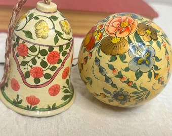 Vintage Kashmiri Papier Mâché Ornaments Pair | Hand Painted Floral Bell and Ball | Folk Art Christmas Decor | Boho India Holiday Baubles