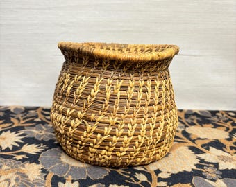 Handmade Pine Needle Basket | Hand Woven Coiled Basket | Boho Earthy Home Decor | Rustic Folk Art Vessel | Vintage Small Basket