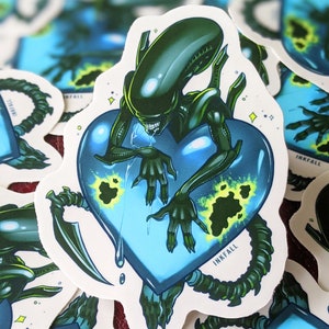 Heart Hugger - Alien Sticker