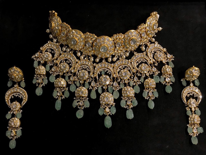 Deposita pezzi personalizzati, set di collana di rubini in oro 22k, set di collana di diamanti smeraldo, collana multi pietre preziose, collana multi zaffiro in oro immagine 6