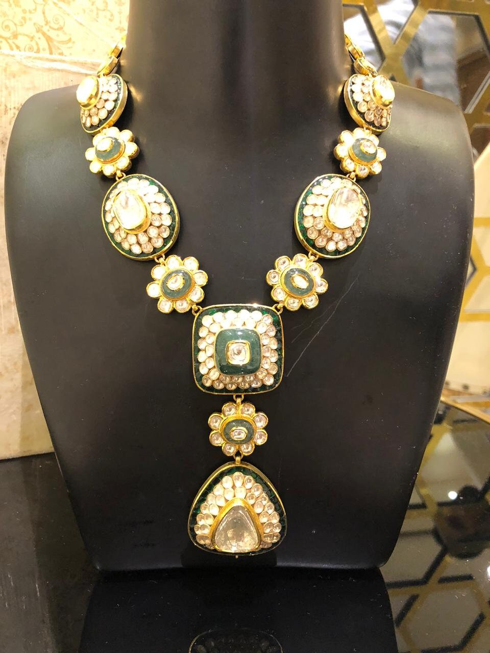 22k Gold Diamond Emerald Necklace 22k 