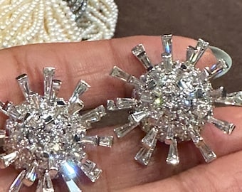 18k white Gold 12 carats Diamond Stud earrings, Diamond star Earrings, diamond Flower Jewelry, Nature Earrings, 18k White Gold, Gift for Her