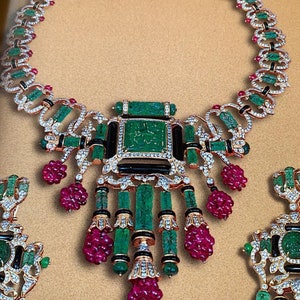 Dépôt de pièces personnalisées, collier rubis saphir sculpté, collier diamant émeraude, diamant tanzanite, collier de perles rubis, diamant rubis or