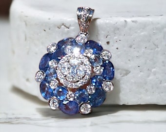 18k white Gold Blue Sapphire Diamond Pendant, Diamond Sapphire pendant, Sapphire Pendant, Estate Sapphire