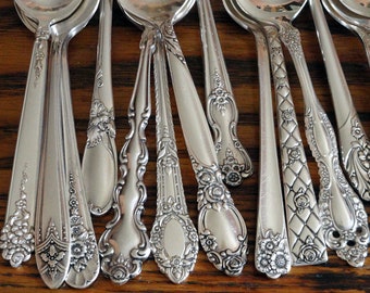 6 cucharas no coincidentes Cucharaditas de plata Conjuntos de cubiertos Vintage y Antique Farmhouse Silverware Surtido de platos de plata Juegos de cucharas de té de 6