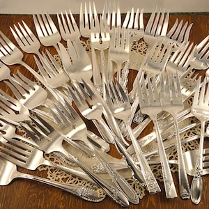 Serving Forks Large Silverplate 53 Patterns Antique & Vintage Silverware Flatware Cutlery Meat Fork Choice VG/EX