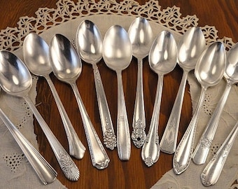Bulk  Silverplate Teaspoons Flatware Sets Vintage and Antique Farmhouse Silverware Assorted _ Surprise Me Spoons 12s