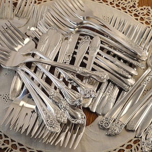 Silverplate Salad Forks Dessert Cake Fork Mismatched Flatware Sets Vintage & Antique Farmhouse Silverware Silver Plate Choose Your Patterns