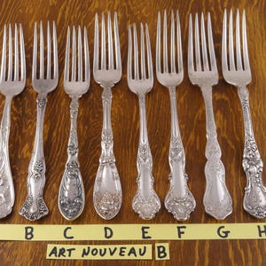 Tenedores antiguos Cubiertos plateados Cubiertos plateados Artesanía Cubiertos desiguales Tenedor para almuerzo y cena Fotografía de alimentos - Se vende por tenedor Art Nouveau B