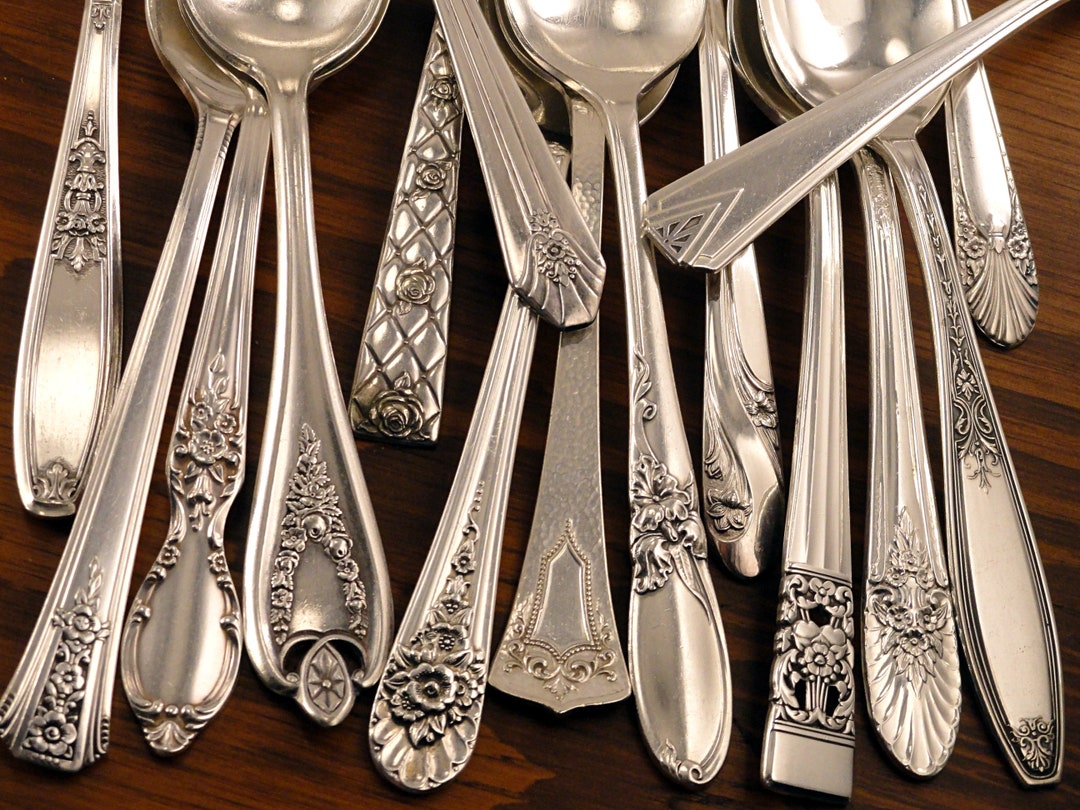 Vintage Oneida Stainless Steel Mismatched Tea Spoons- Set of 6