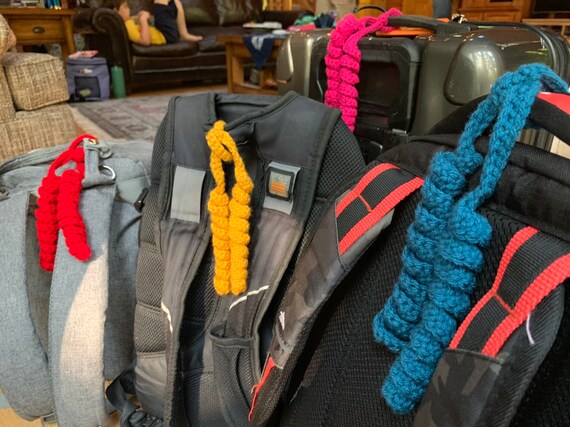 it luggage curlicue