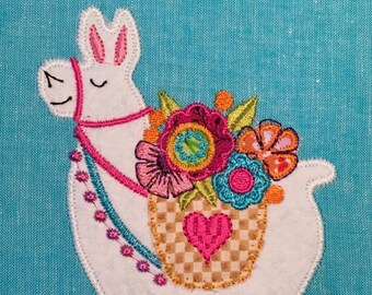 Diseño de bordado digital a máquina de llama / Flowerdog Designs