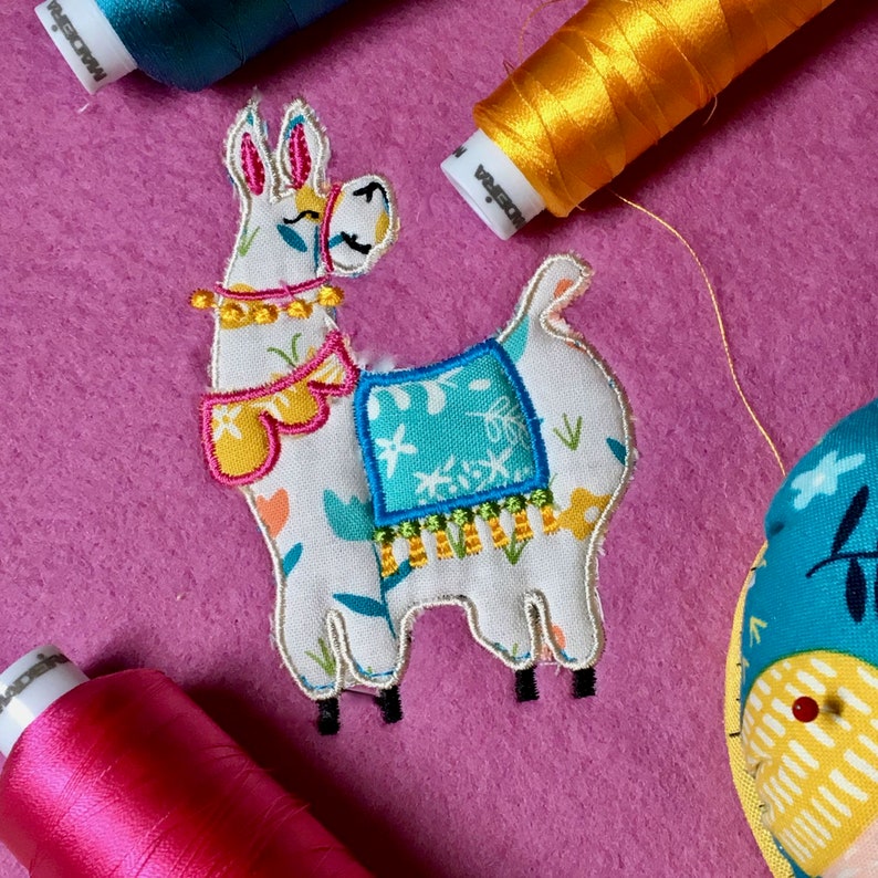 Llama Digital Machine Applique Design 4x4 3x5 4x6 5x7 | Flowerdog ...