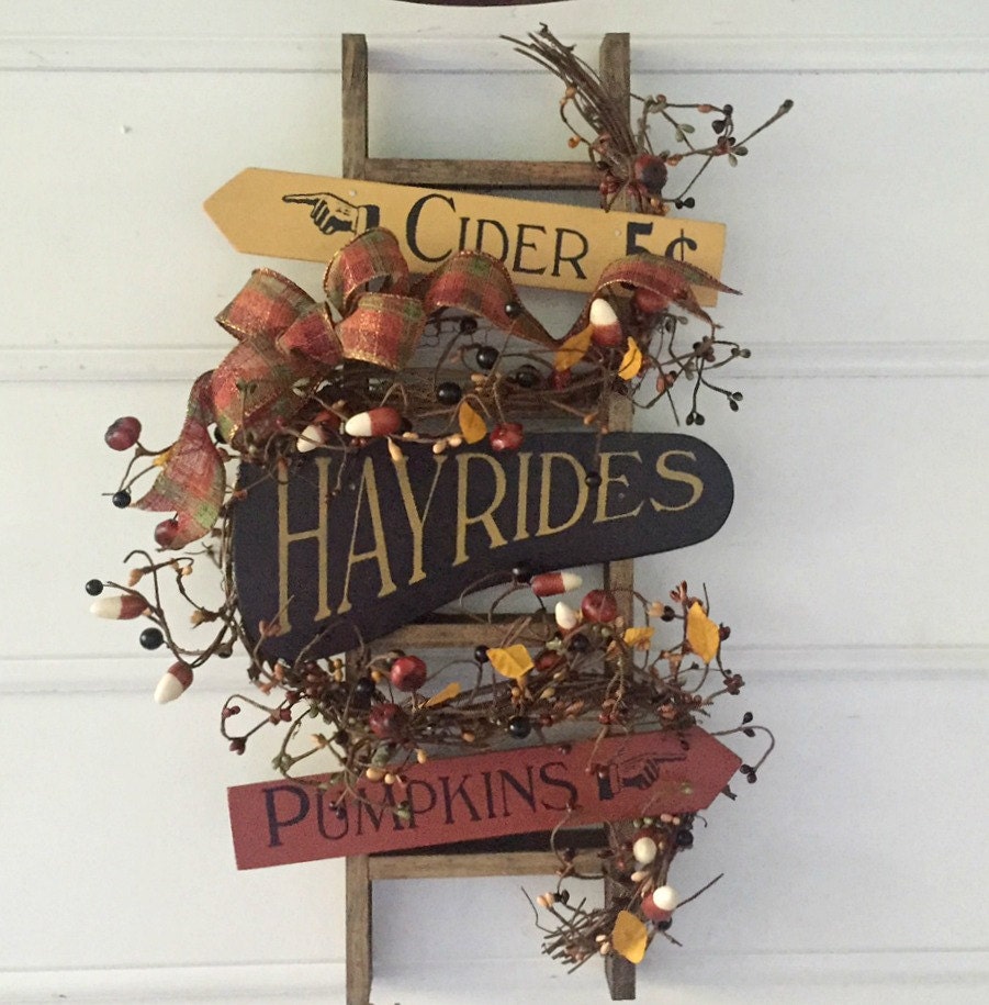 Farmhouse Fall Ladder Decor: Rustic Autumn Wall Hanging (20x13x5”)