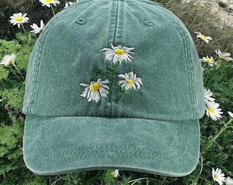 Daisies embroidered low profile baseball cap, spring sun flower garden mom gift, adjustable leather strap, fits most adults, dad mom hat