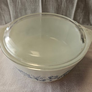 A set of 2 pyrex colonial mist casserole dishes