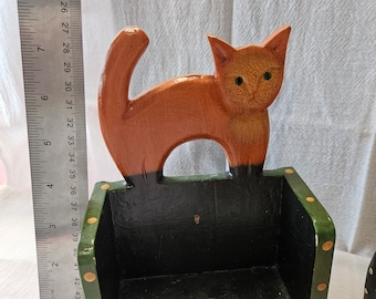 Cats! Adorable wooden carved and painted kitty cats!