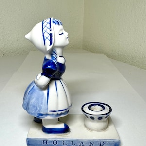 Vintage Porcelain Elesva Holland 757 Dutch Girl Candle Holder 4 3/4&quot; Tall