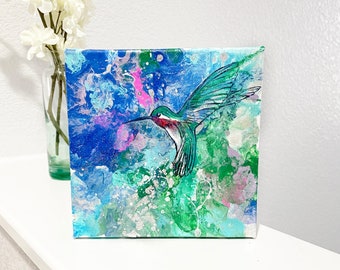 Green Hummingbird Drip Painting Canvas Art | Modern Abstract Art | Nature-Inspired Wall Decor