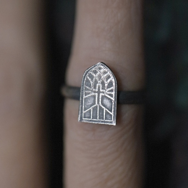 Sterling Silver Etched Religious Cross Stained Glass Church Chapel Cathedral Gothic Window Ring Size 6