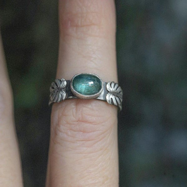 Solid Sterling Silver Handmade Ring with Blue Green Kyanite Distressed Hammered Blackened Patina and Botanical Monstera Houseplant Size 6