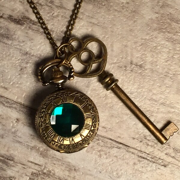 Steampunk Watch Necklace, Steampunk Jewelry, Steampunk Pocket Watch Necklace, Skeleton Key, Small PocketWatch Necklace,