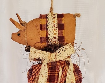 Handmade Shabby Chic Pig Tassel Ornament: Farmhouse Folk Art Decor