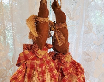 Shabby Chic Rabbit Tassel: Red Homespun Farmhouse Decor