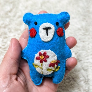 Tiny pocket teddy, embroidered miniature plushie, small Teddy Bear, adventure companion, little pocket hug, animal friend, worry pets, felt