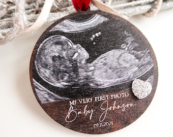 Christmas Pregnancy Announcement Ornament - Pregnant Ornament - Mummy And Daddy To Be Gifts - Scan Bauble - Sonogram Ornament