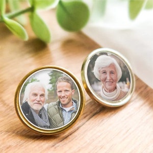 Groom Memorial Charm Pin