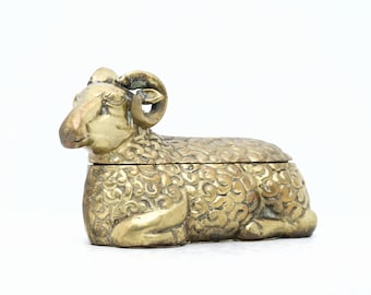 Brass Ram Box, Vintage Big Horn Sheep, Trinket or Stash Box, Aries, Zodiac Animals, Gifts