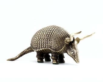 Brass Horned Armadillo,  Vintage Armadillo with Horns Figurine, Brass Animals, Nature Inspired, Statue, Gifts